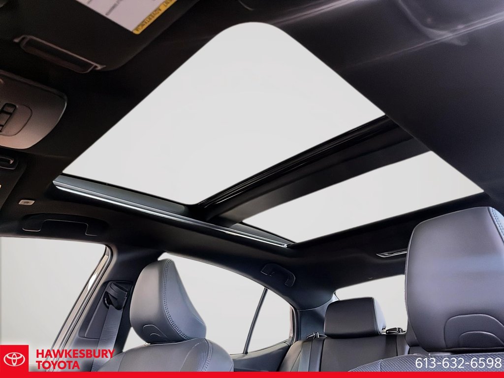 2025 Toyota Camry Hybrid XSE AWD in Hawkesbury, Ontario - 14 - w1024h768px