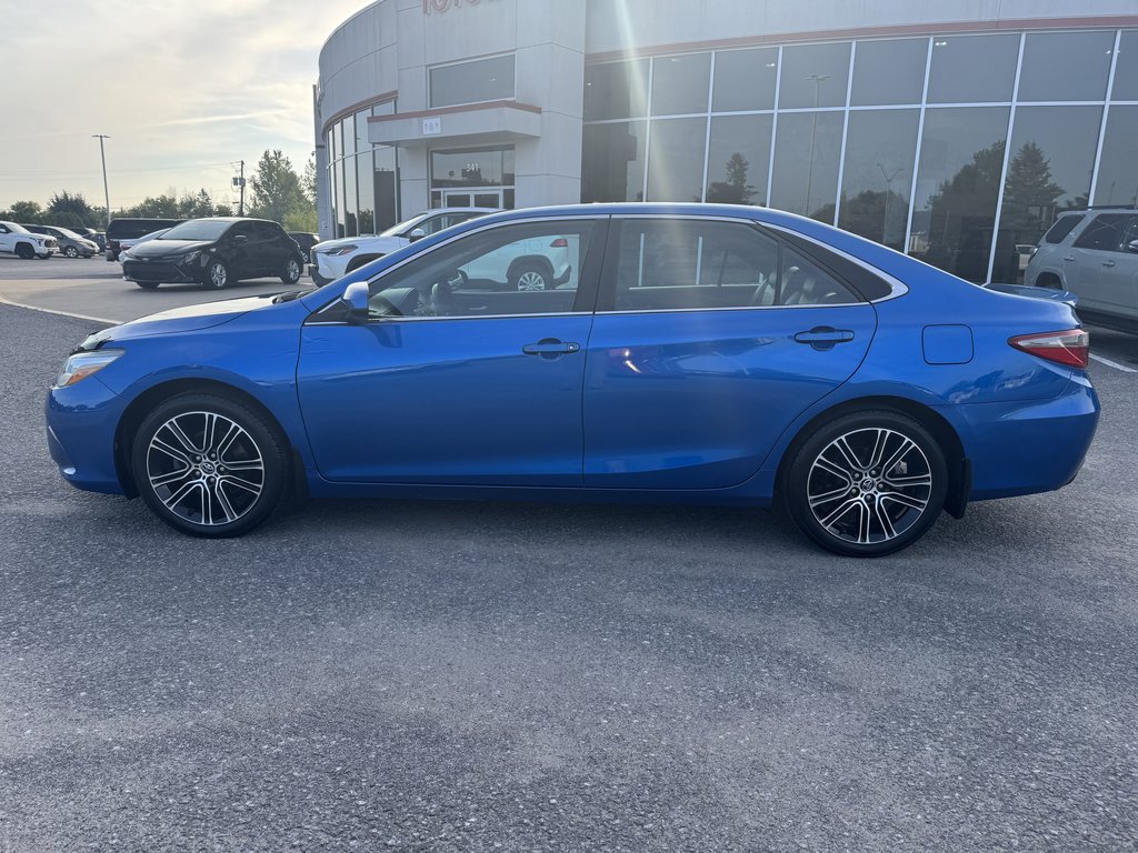 Camry XSE 4CYL CAMRY MAGS BT CLIMATE CONTROLE 2016 à Hawkesbury, Ontario - 2 - w1024h768px