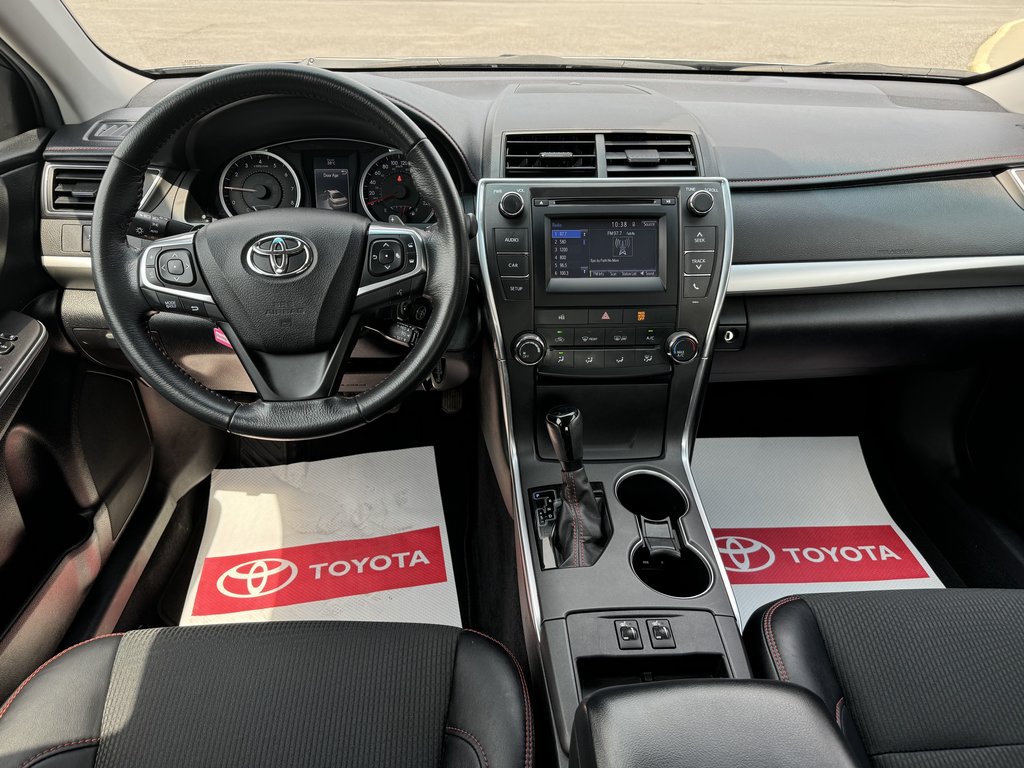 Camry SE FWD 4CYL ONE OWNER LOW KM MAGS BT B-CAM 2017 à Hawkesbury, Ontario - 9 - w1024h768px