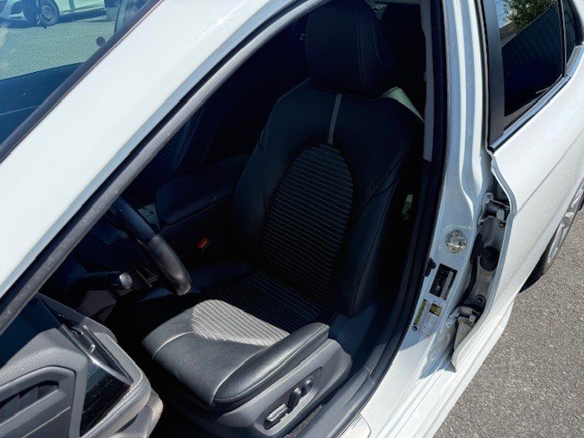 2020 Toyota Camry SE in Hawkesbury, Ontario - 7 - w1024h768px