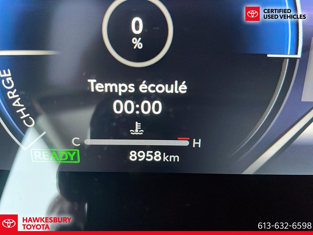 2026 Toyota Camry HYBRID XLE AWD in Hawkesbury, Ontario - 14 - w1024h768px