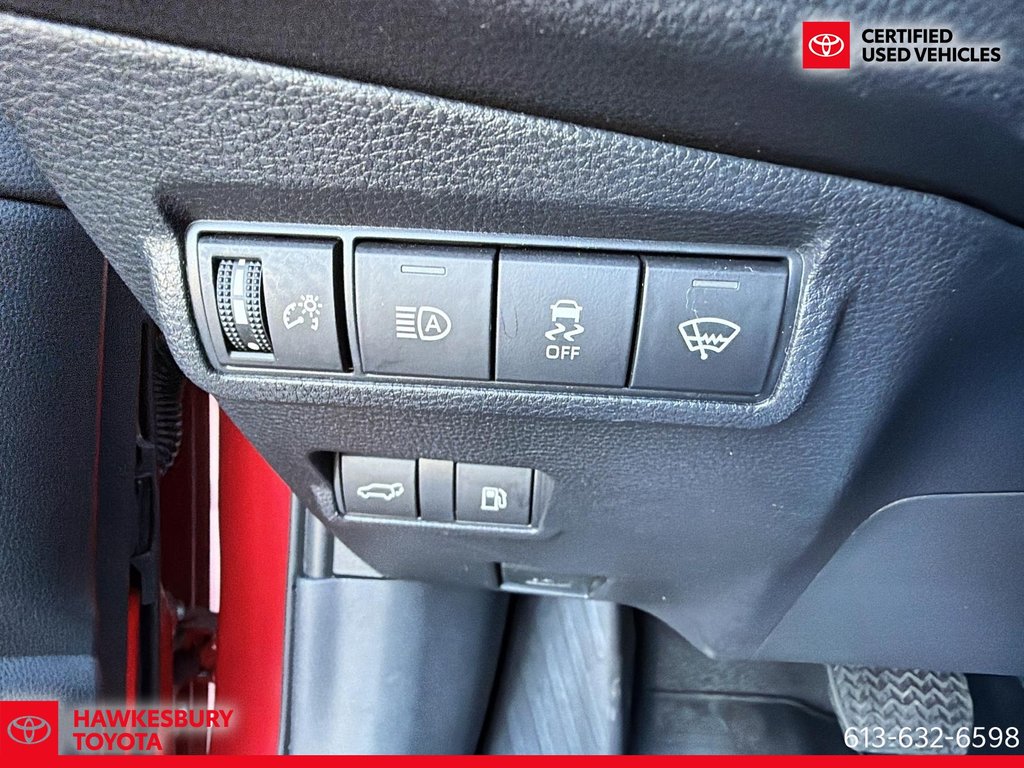 Toyota Corolla Cross Hybrid XSE 2023 à Hawkesbury, Ontario - 20 - w1024h768px