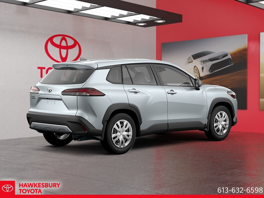 2026 Toyota Corolla Cross L FWD in Hawkesbury, Ontario - 3 - w1024h768px