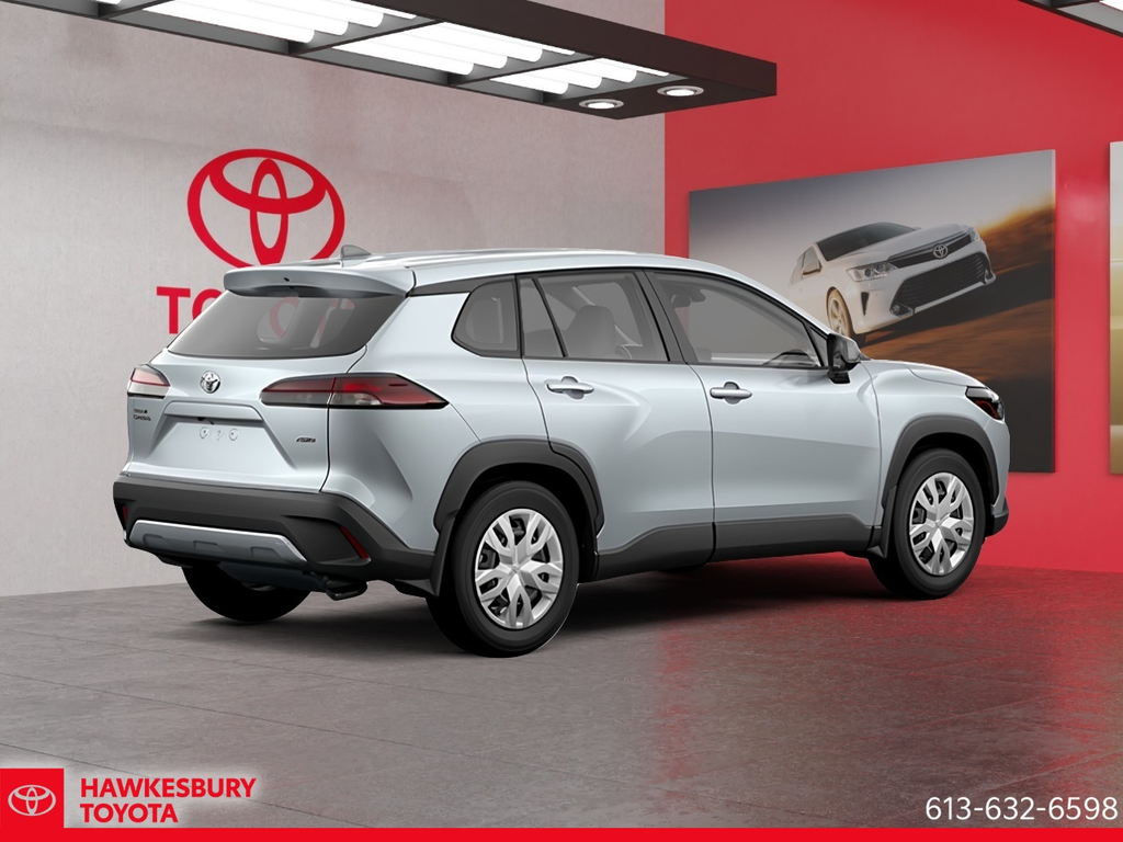2026 Toyota Corolla Cross L AWD in Hawkesbury, Ontario - 3 - w1024h768px