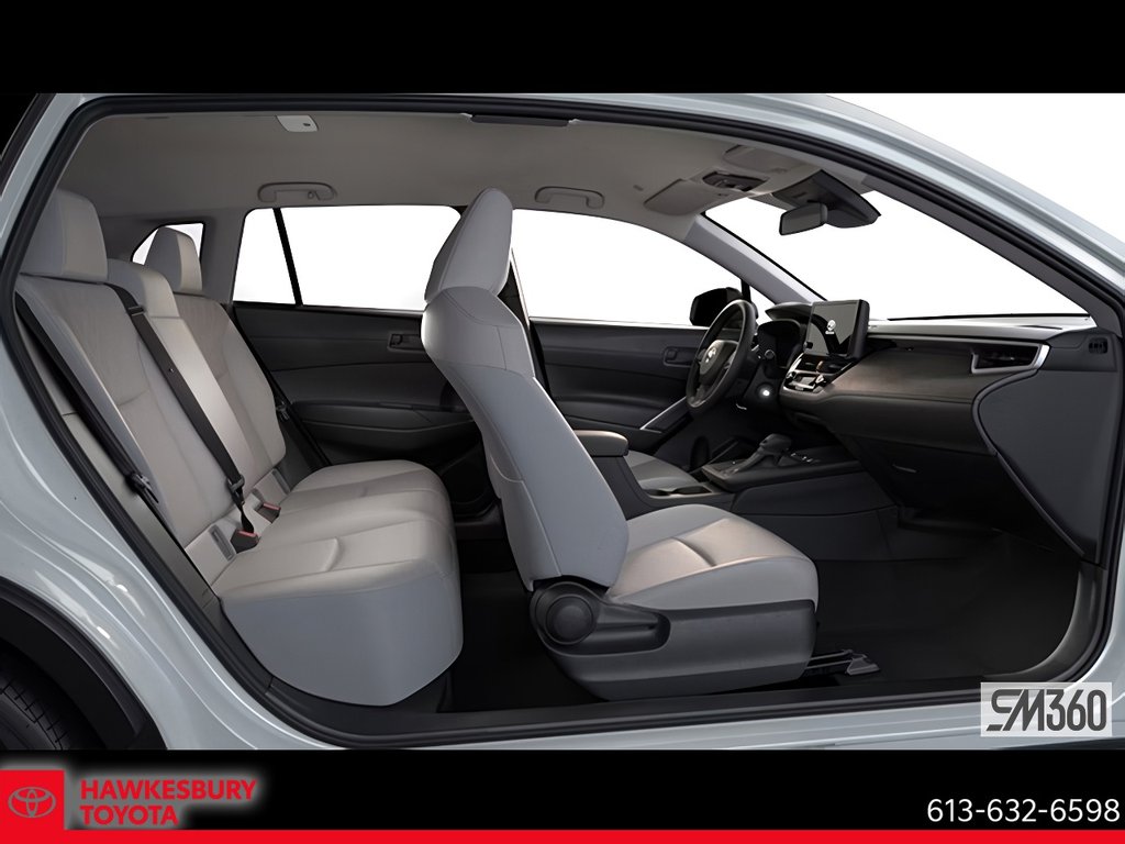 2026 Toyota Corolla Cross L AWD in Hawkesbury, Ontario - 5 - w1024h768px
