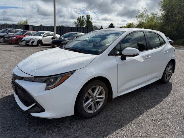 2021 Toyota Corolla Hatchback SE in Hawkesbury, Ontario - 1 - w1024h768px