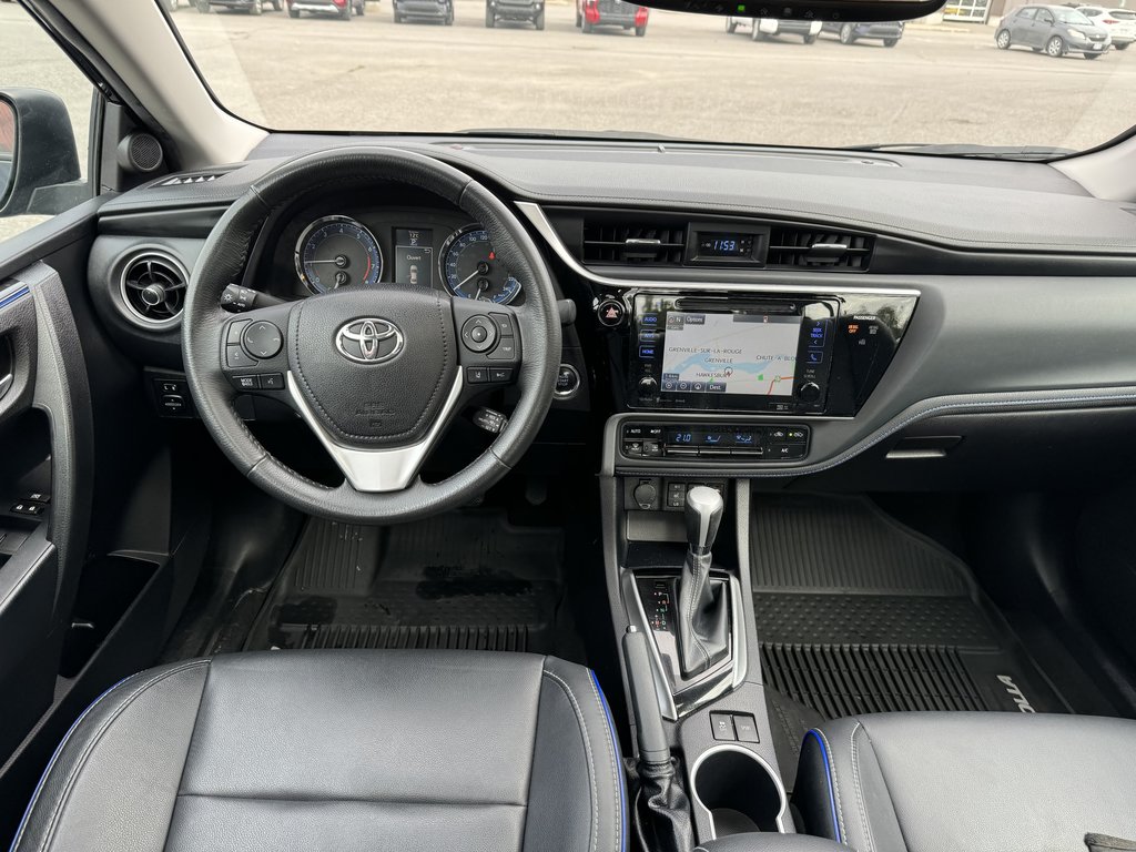 2017  Corolla XSE LEATHER NAVIGATION MAGS  ELEC SEATS in Hawkesbury, Ontario - 10 - w1024h768px