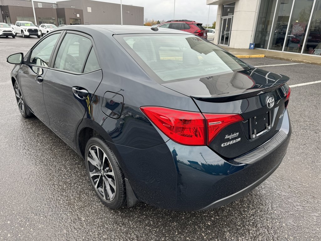 Corolla XSE LEATHER NAVIGATION MAGS  ELEC SEATS 2017 à Hawkesbury, Ontario - 3 - w1024h768px