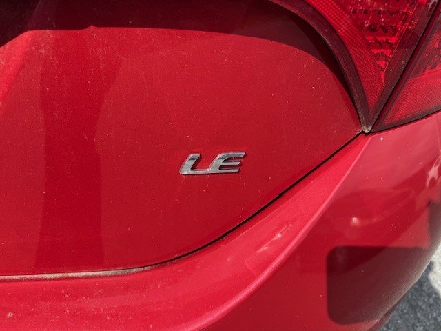 2017 Toyota Corolla LE in Hawkesbury, Ontario - 5 - w1024h768px