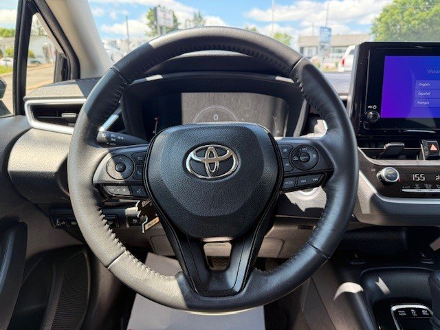 Toyota Corolla Hybride LE AWD 2023 à Hawkesbury, Ontario - 12 - w1024h768px