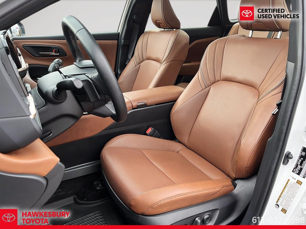 2025 Toyota Crown Signia Limited in Hawkesbury, Ontario - 13 - w1024h768px