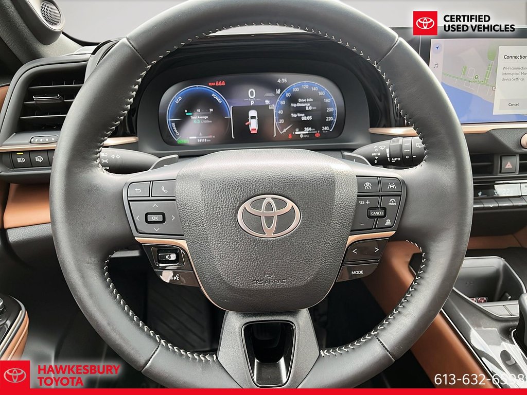 2025 Toyota Crown Signia Limited in Hawkesbury, Ontario - 16 - w1024h768px