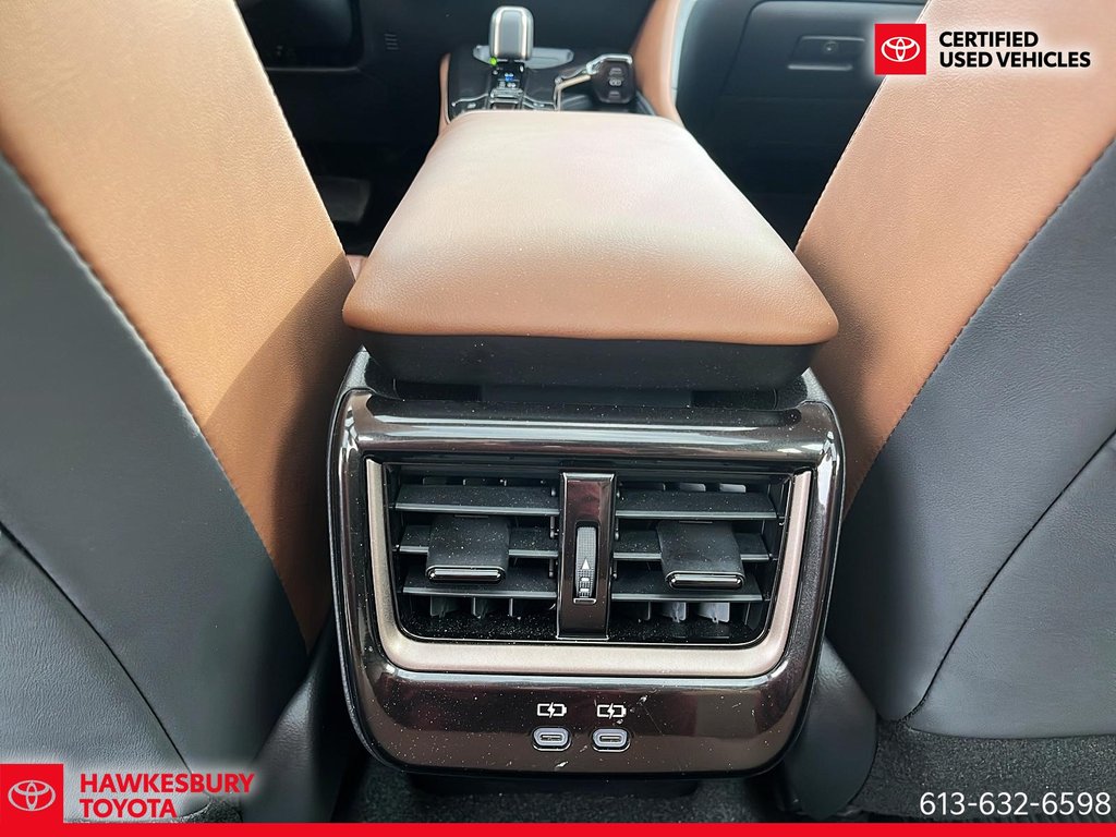 2025 Toyota Crown Signia Limited in Hawkesbury, Ontario - 15 - w1024h768px