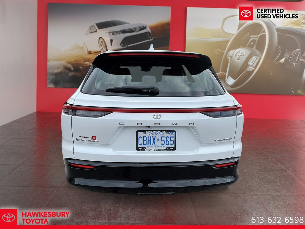 2025 Toyota Crown Signia Limited in Hawkesbury, Ontario - 6 - w1024h768px