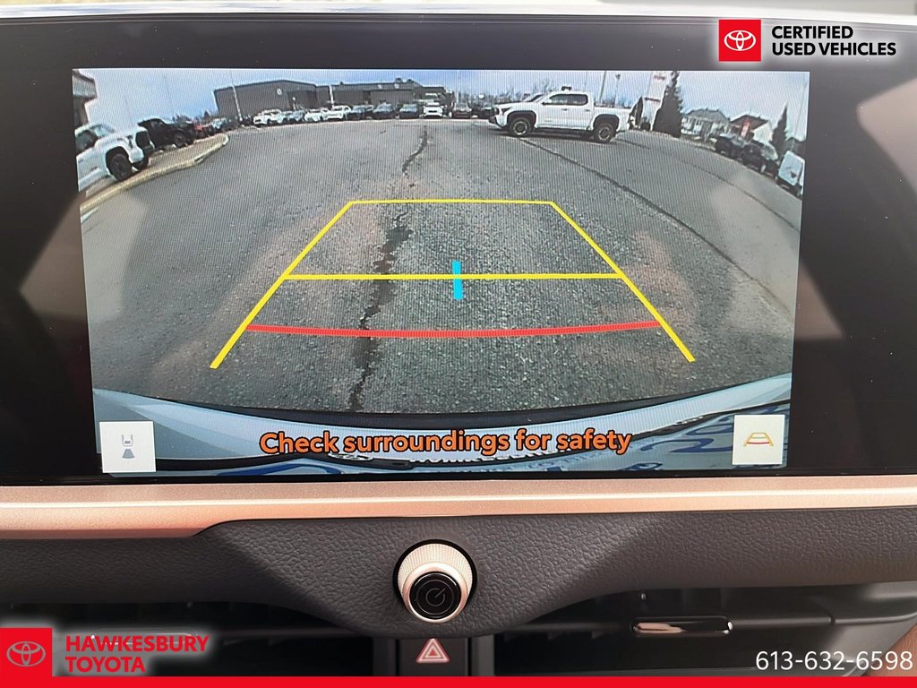 2025 Toyota Crown Signia Limited in Hawkesbury, Ontario - 22 - w1024h768px