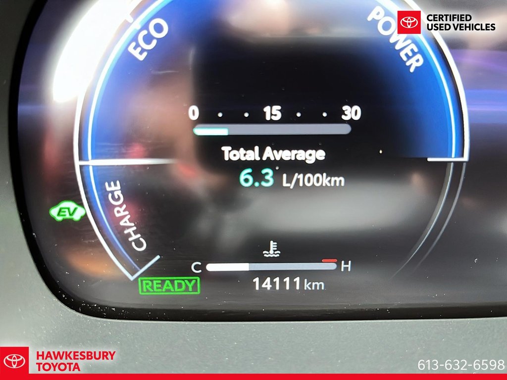 2025 Toyota Crown Signia Limited in Hawkesbury, Ontario - 18 - w1024h768px