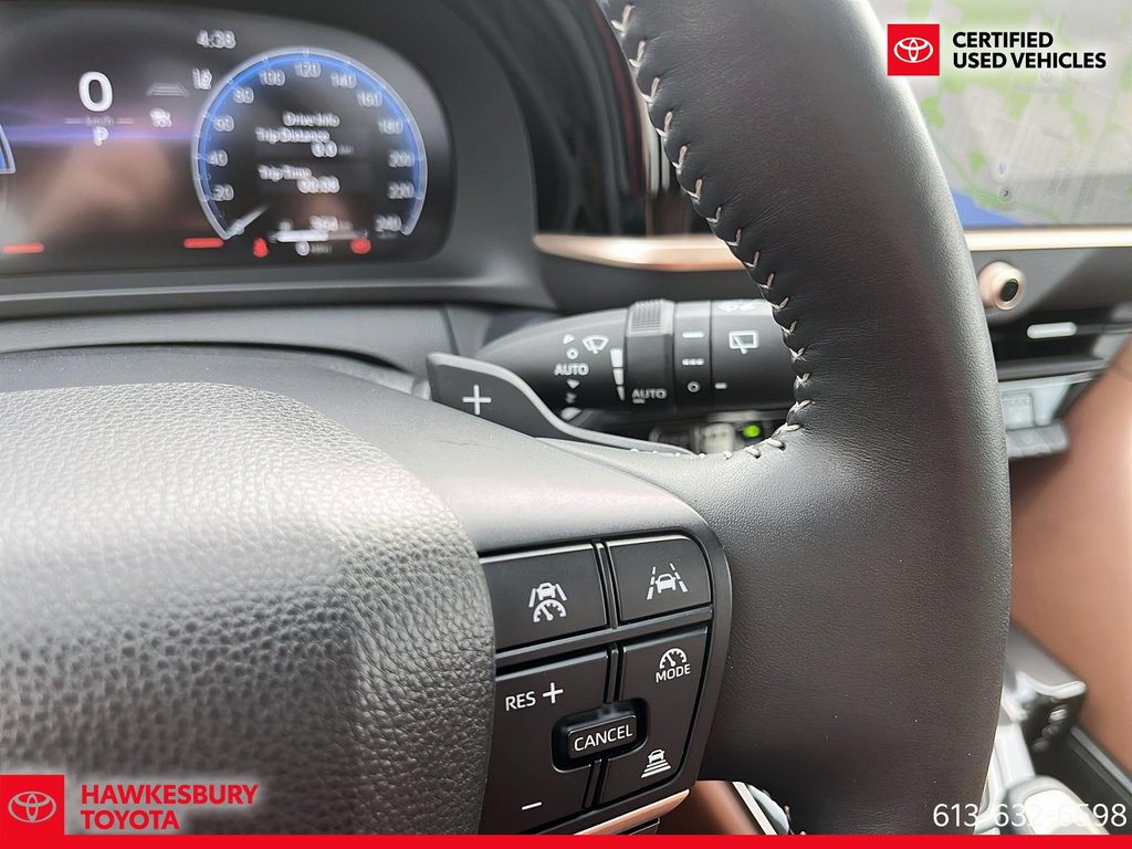 2025 Toyota Crown Signia Limited in Hawkesbury, Ontario - 24 - w1024h768px