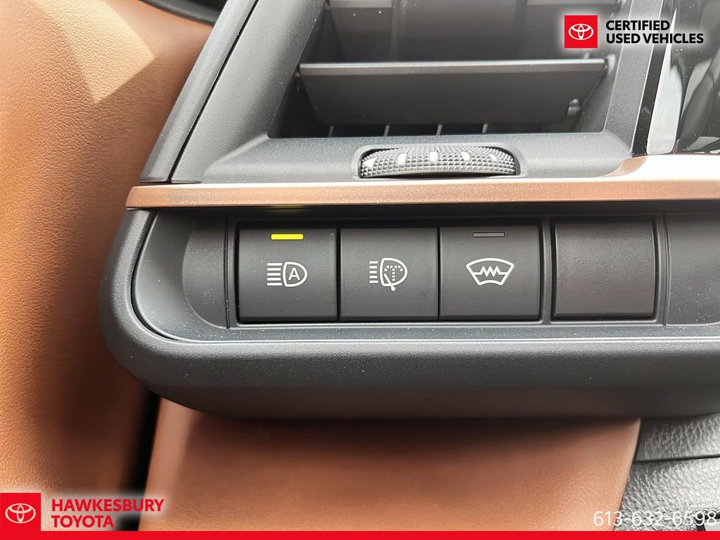 2025 Toyota Crown Signia Limited in Hawkesbury, Ontario - 25 - w1024h768px