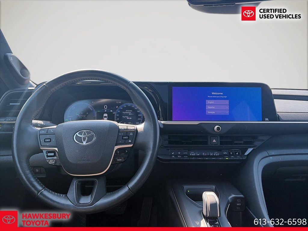 2023 Toyota Crown LIMITED CUIR AUDIO JBL in Hawkesbury, Ontario - 12 - w1024h768px