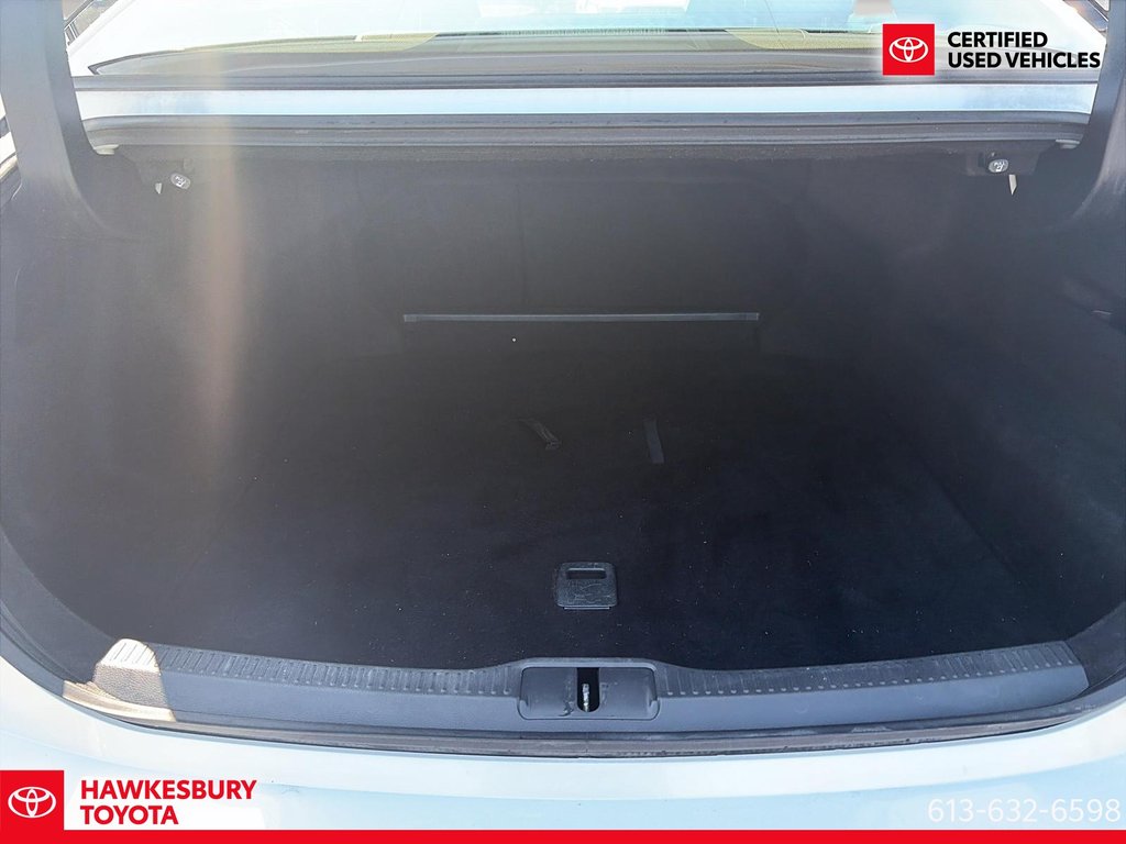 2023 Toyota Crown LIMITED CUIR AUDIO JBL in Hawkesbury, Ontario - 9 - w1024h768px