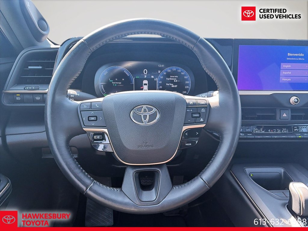 2023 Toyota Crown LIMITED CUIR AUDIO JBL in Hawkesbury, Ontario - 14 - w1024h768px
