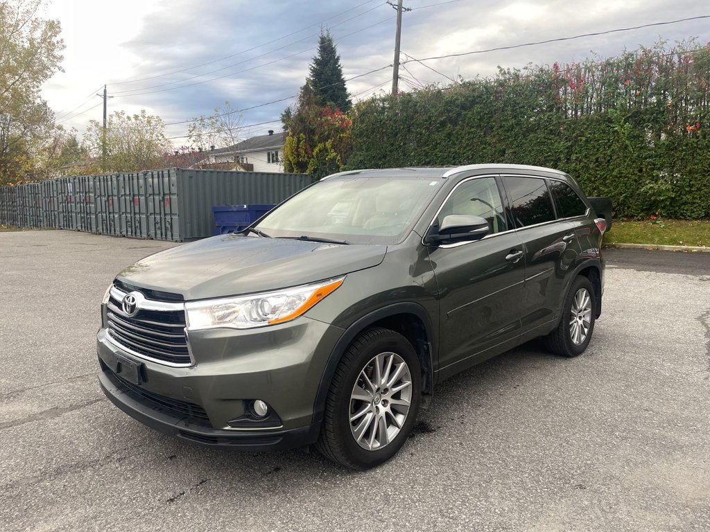 2014 Toyota Highlander XLE in Hawkesbury, Ontario - 1 - w1024h768px