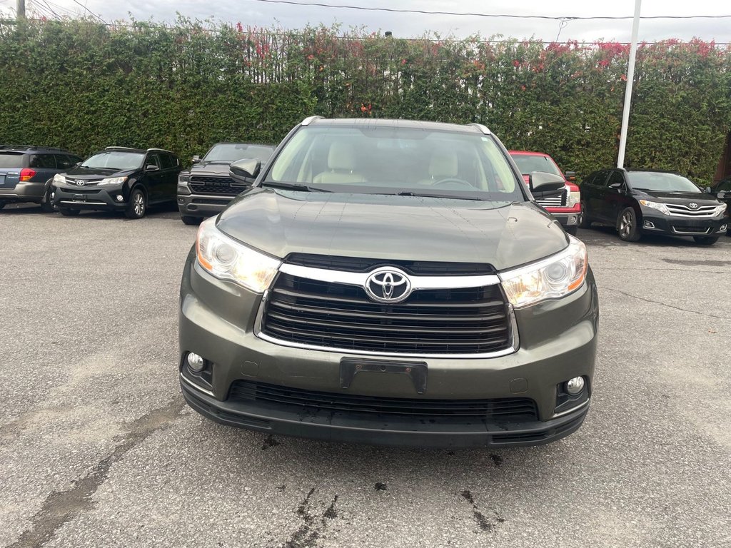 2014 Toyota Highlander XLE in Hawkesbury, Ontario - 5 - w1024h768px