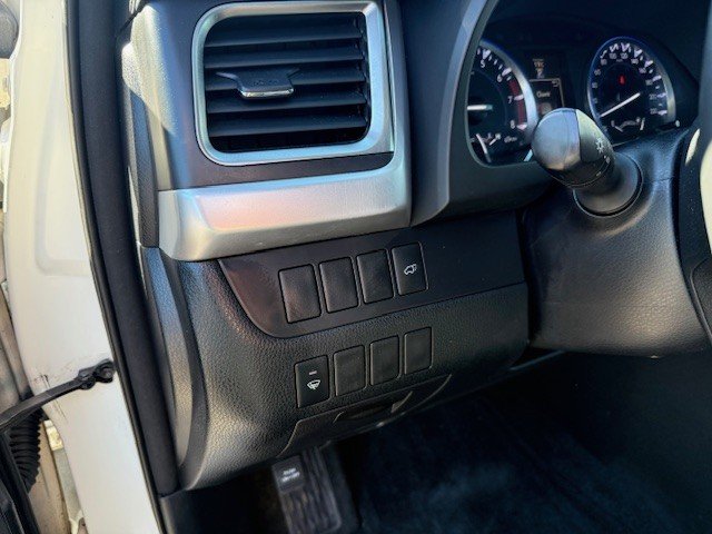 2015 Toyota Highlander XLE in Hawkesbury, Ontario - 14 - w1024h768px