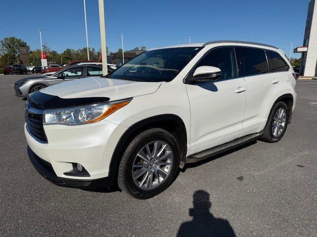 2015 Toyota Highlander XLE in Hawkesbury, Ontario - 1 - w1024h768px