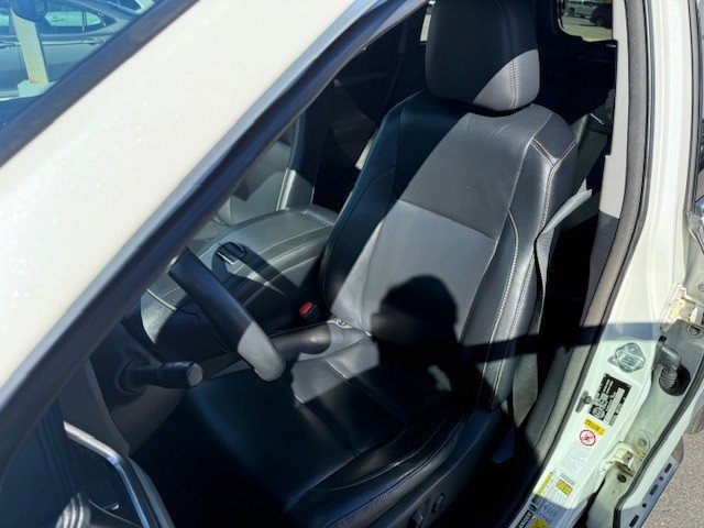 2015 Toyota Highlander XLE in Hawkesbury, Ontario - 9 - w1024h768px