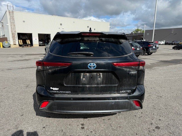 2023 Toyota Highlander Hybrid Limited in Hawkesbury, Ontario - 4 - w1024h768px