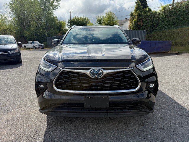2023 Toyota Highlander Hybrid Limited in Hawkesbury, Ontario - 2 - w1024h768px