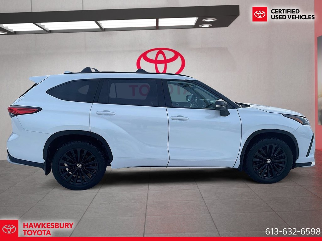 Toyota Highlander XSE AWD INTERIEUR ROUGE 2023 à Hawkesbury, Ontario - 8 - w1024h768px
