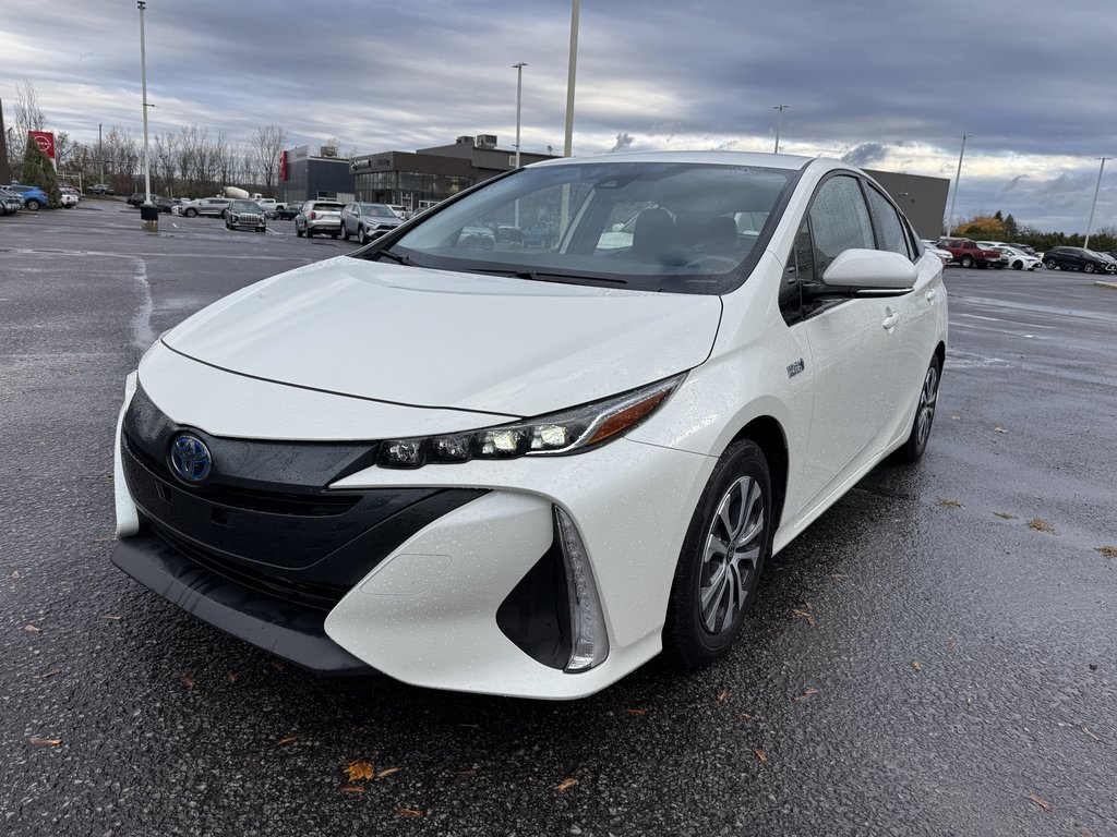 2020  PRIUS PRIME UPGRADE in Hawkesbury, Ontario - 1 - w1024h768px