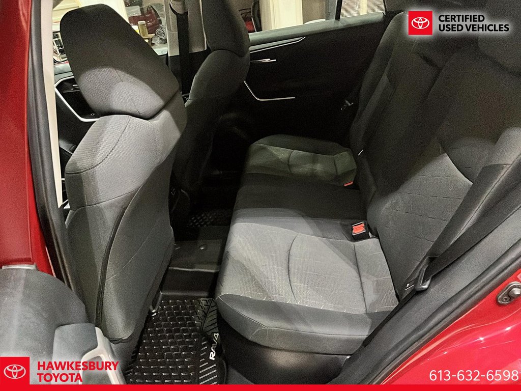 2021 Toyota RAV4 Hybrid XLE in Hawkesbury, Ontario - 7 - w1024h768px