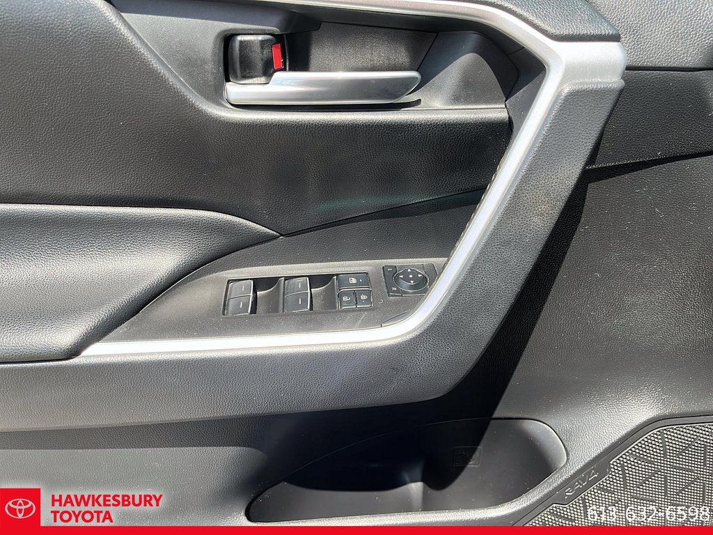 2023 Toyota RAV4 Hybrid HYBRID XLE AWD in Hawkesbury, Ontario - 18 - w1024h768px