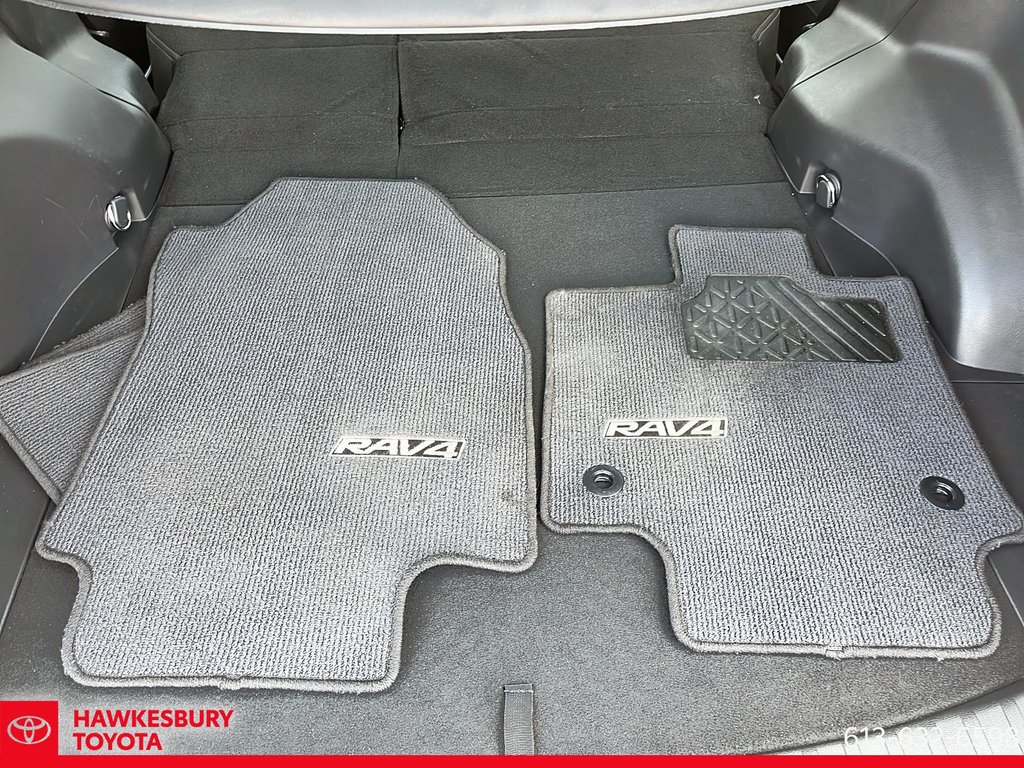 2023 Toyota RAV4 Hybrid HYBRID XLE AWD in Hawkesbury, Ontario - 11 - w1024h768px