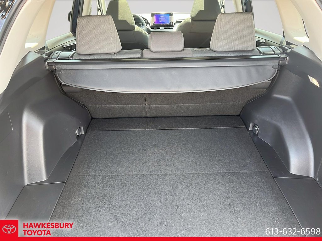 2023 Toyota RAV4 Hybrid HYBRID XLE AWD in Hawkesbury, Ontario - 9 - w1024h768px