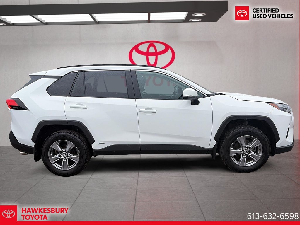 2024 Toyota RAV4 Hybrid HYBRID XLE AWD in Hawkesbury, Ontario - 4 - w1024h768px