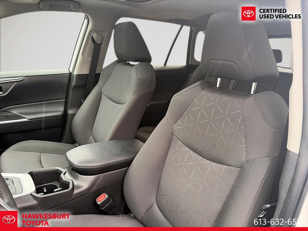2024 Toyota RAV4 Hybrid HYBRID XLE AWD in Hawkesbury, Ontario - 11 - w1024h768px