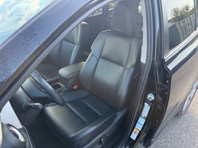 2016 Toyota RAV4 Limited in Hawkesbury, Ontario - 7 - w1024h768px