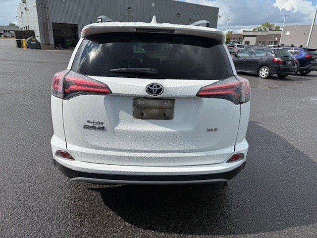 2018 Toyota RAV4 XLE in Hawkesbury, Ontario - 4 - w1024h768px