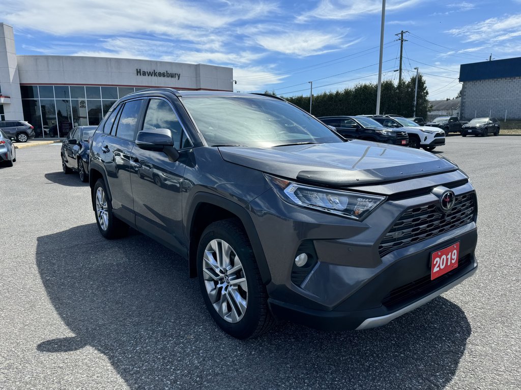2019  RAV4 LIMITED AWD ONE OWNER LEATHER NAV ROOF MAGS in Hawkesbury, Ontario - 5 - w1024h768px