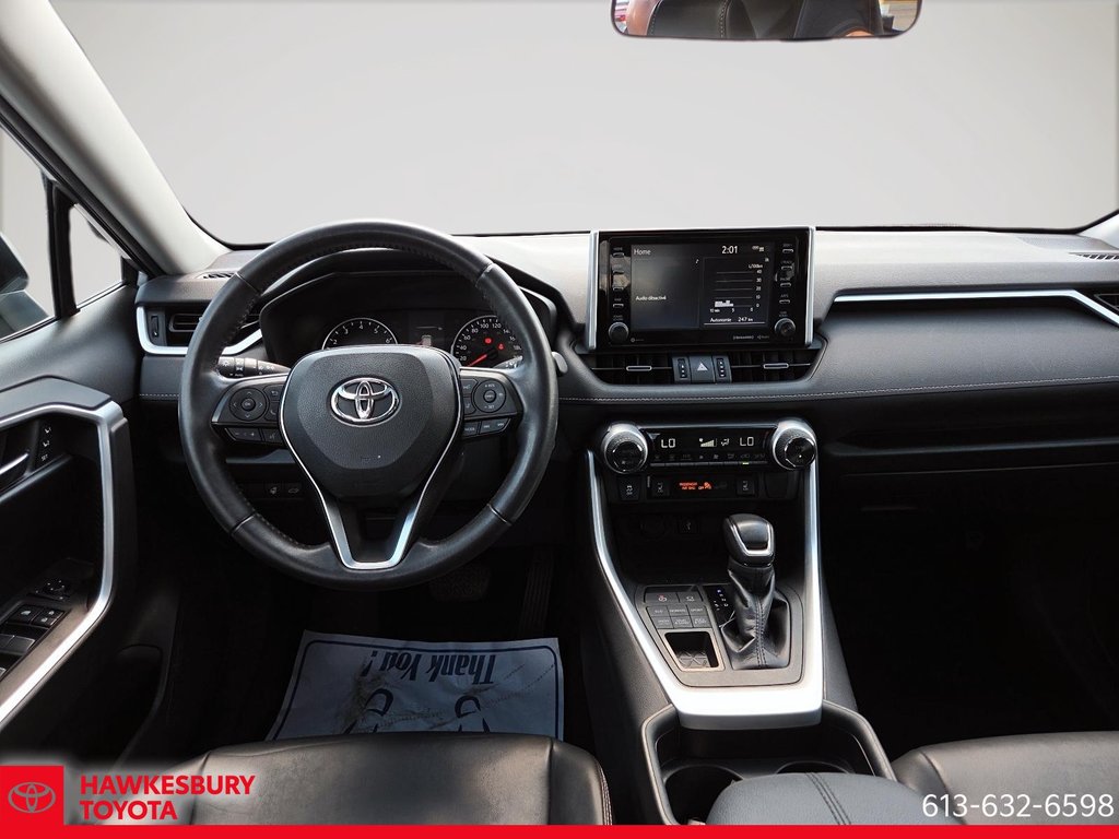 Toyota RAV4 XLE PREMIUM 2020 à Hawkesbury, Ontario - 13 - w1024h768px