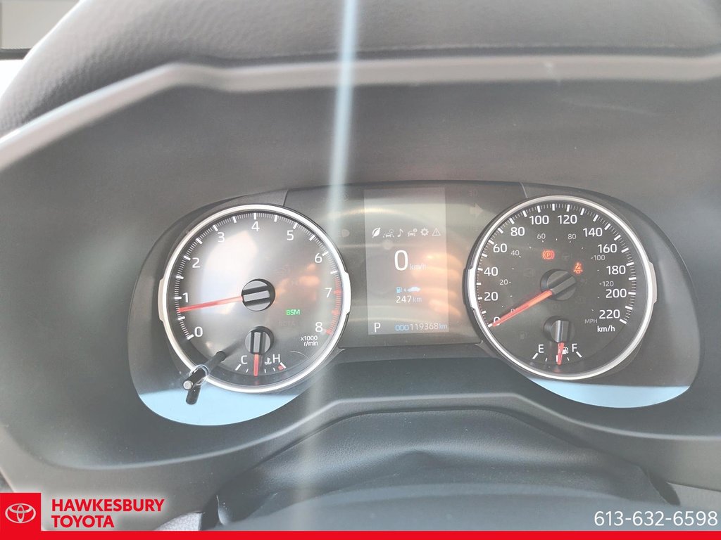 Toyota RAV4 XLE PREMIUM 2020 à Hawkesbury, Ontario - 16 - w1024h768px