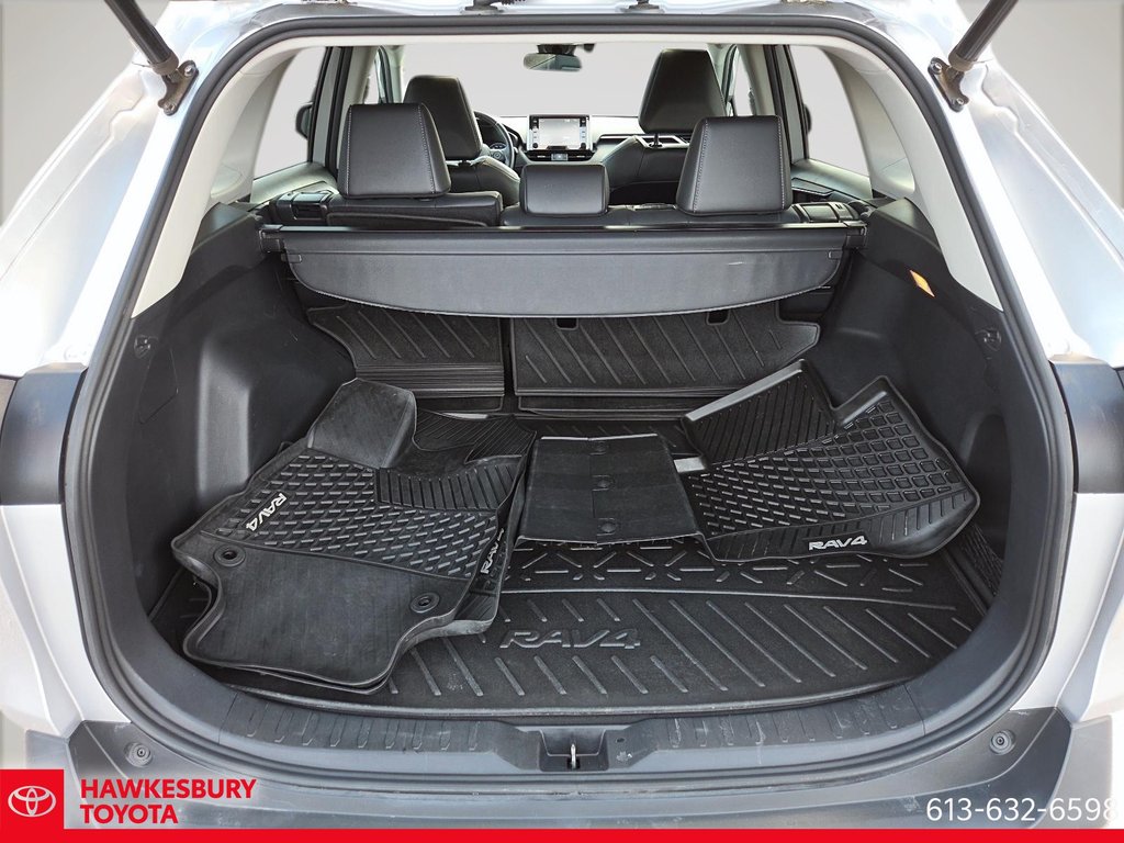 Toyota RAV4 XLE PREMIUM 2020 à Hawkesbury, Ontario - 9 - w1024h768px