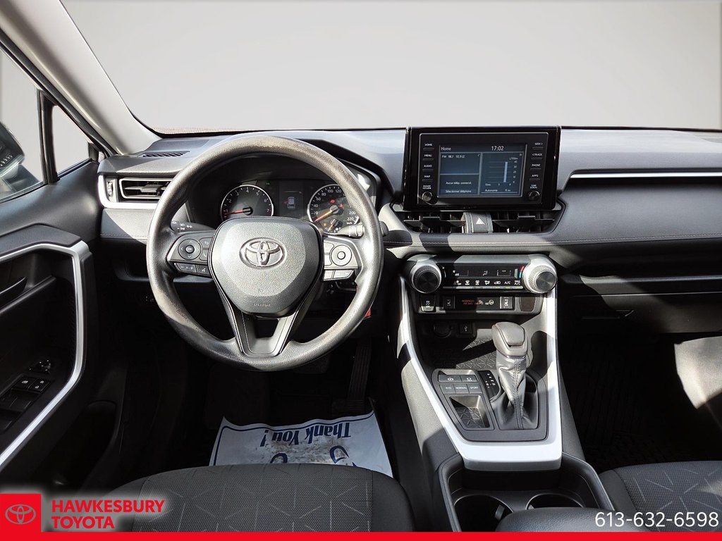 2020 Toyota RAV4 LE in Hawkesbury, Ontario - 12 - w1024h768px