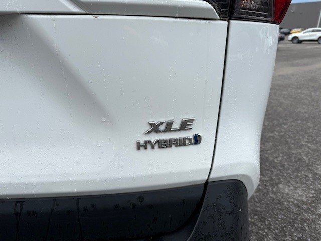 2021 Toyota RAV4 HYBRID XLE in Hawkesbury, Ontario - 5 - w1024h768px