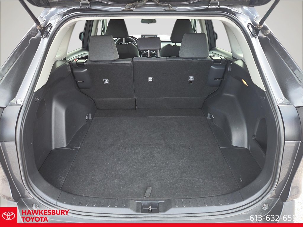 2021 Toyota RAV4 LE AWD in Hawkesbury, Ontario - 9 - w1024h768px