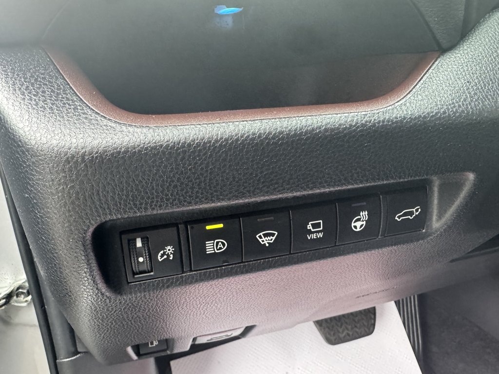 2022  RAV4 Hybrid LIMITED in Hawkesbury, Ontario - 13 - w1024h768px